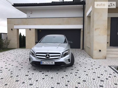 Mercedes-Benz GLA клас 2015  випуску Львів з двигуном 2.1 л дизель позашляховик автомат за 23500 долл. 