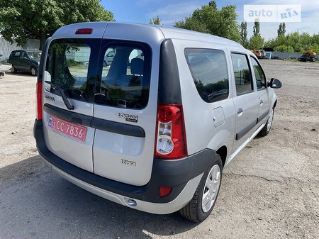 Dacia Logan 2007  випуску Луцьк з двигуном 1.6 л бензин універсал механіка за 4500 долл. 