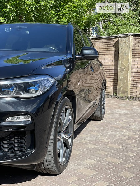 BMW X5 2020  випуску Дніпро з двигуном 3 л дизель позашляховик автомат за 100000 долл. 