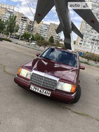 Mercedes-Benz E 200 1993 Днепропетровск 2 л  седан механика к.п.