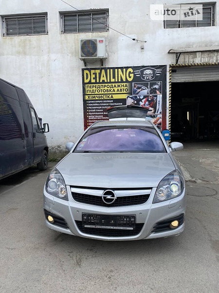 Opel Vectra 2008  випуску Івано-Франківськ з двигуном 1.9 л дизель універсал автомат за 5600 долл. 