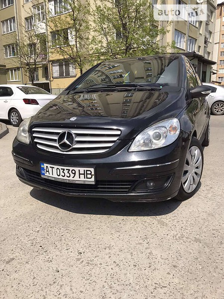 Mercedes-Benz B 180 2008  випуску Івано-Франківськ з двигуном 2 л дизель хэтчбек автомат за 6600 долл. 