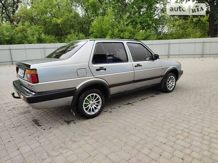 Volkswagen Jetta 1986  випуску Івано-Франківськ з двигуном 1.6 л бензин седан механіка за 1600 долл. 