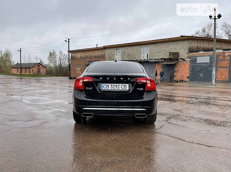 Volvo S60 2018  випуску Чернігів з двигуном 2 л бензин седан автомат за 21000 долл. 