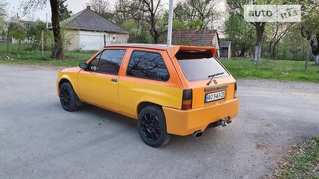 Opel Corsa 1985  випуску Ужгород з двигуном 1.4 л  хэтчбек механіка за 1300 долл. 