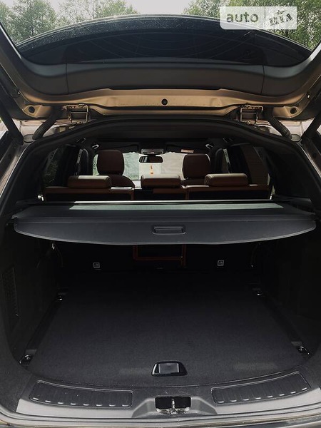 Land Rover Discovery Sport 2016  випуску Рівне з двигуном 2 л бензин позашляховик автомат за 28900 долл. 