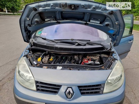 Renault Scenic 2005  випуску Вінниця з двигуном 1.6 л бензин хэтчбек механіка за 3600 долл. 