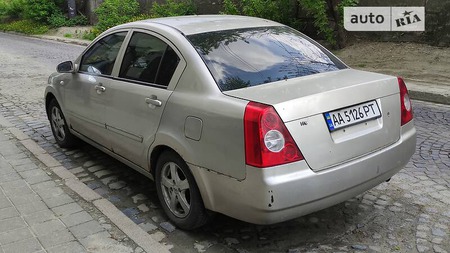 Chery Elara 2008  випуску Львів з двигуном 2 л бензин седан механіка за 2200 долл. 