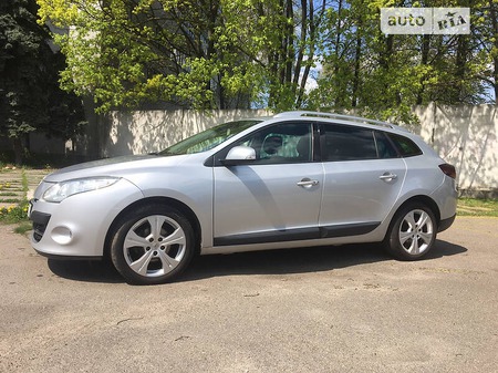 Renault Megane 2011  випуску Київ з двигуном 1.9 л дизель універсал механіка за 6999 долл. 