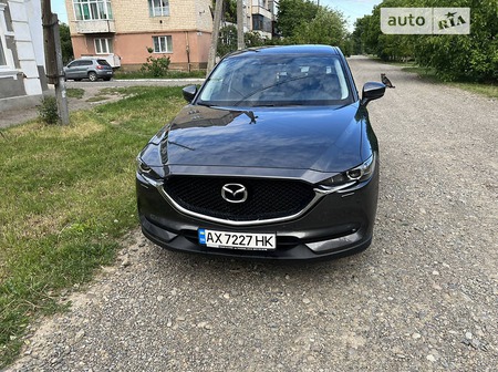 Mazda CX-5 2019  випуску Чернівці з двигуном 2 л бензин позашляховик автомат за 24500 долл. 