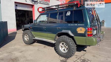 Mitsubishi Pajero 1998  випуску Черкаси з двигуном 3 л  позашляховик автомат за 11000 долл. 