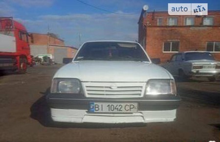Opel Ascona 1987  випуску Полтава з двигуном 1.6 л  седан механіка за 1600 долл. 
