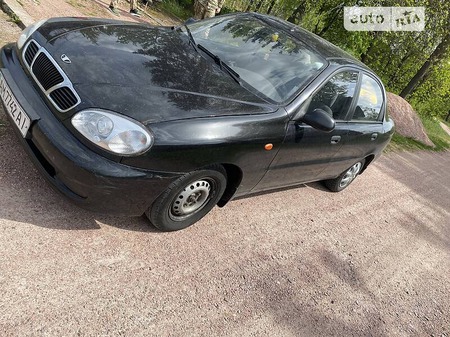 Daewoo Lanos 2007  випуску Київ з двигуном 1.5 л бензин седан механіка за 3200 долл. 