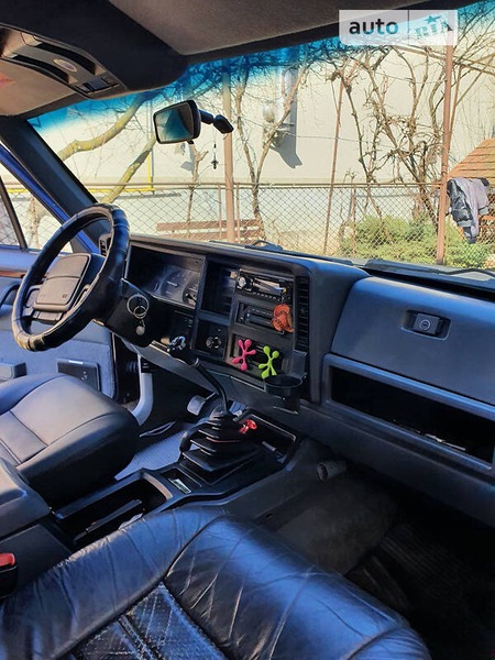 Jeep Cherokee 1993  випуску Ужгород з двигуном 2.5 л дизель позашляховик механіка за 6500 долл. 