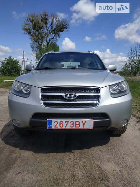 Hyundai Santa Fe 2006  випуску Луцьк з двигуном 0 л  універсал автомат за 8500 долл. 