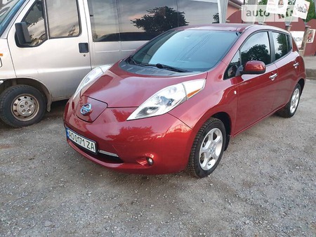 Nissan Leaf 2013  випуску Ужгород з двигуном 0 л електро універсал  за 7800 долл. 