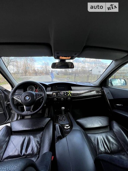 BMW 525 2004  випуску Львів з двигуном 2.5 л дизель седан автомат за 6899 долл. 