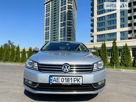 Volkswagen Passat 2011  випуску Дніпро з двигуном 1.8 л  седан механіка за 11000 долл. 