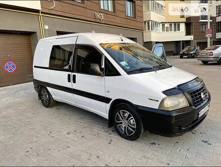 Fiat Scudo 2005  випуску Тернопіль з двигуном 2 л дизель мінівен механіка за 4400 долл. 