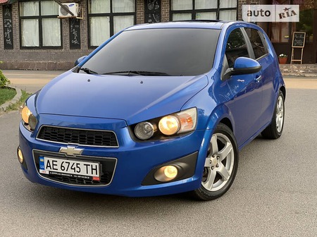Chevrolet Aveo 2011  випуску Дніпро з двигуном 0 л бензин хэтчбек автомат за 6000 долл. 