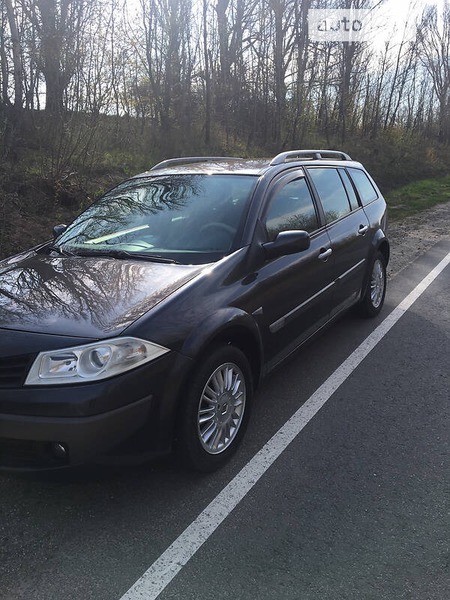 Renault Megane 2006  випуску Хмельницький з двигуном 1.6 л бензин універсал механіка за 5100 долл. 