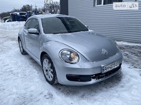 Volkswagen Beetle 2013  випуску Полтава з двигуном 1.8 л бензин хэтчбек автомат за 8700 долл. 