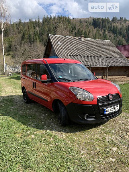 Fiat Doblo 2012  випуску Івано-Франківськ з двигуном 1.6 л дизель мінівен механіка за 6950 долл. 