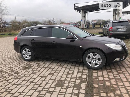 Opel Insignia 2012  випуску Івано-Франківськ з двигуном 0 л дизель універсал автомат за 8000 долл. 