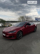 Tesla S 04.06.2022
