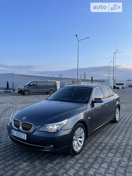 BMW 225 2008  випуску Луцьк з двигуном 3 л дизель седан автомат за 9500 долл. 