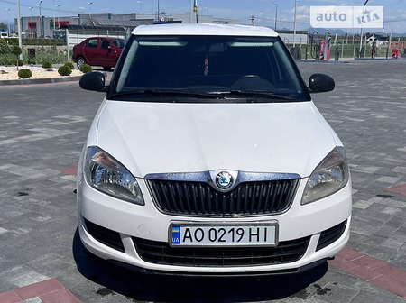 Skoda Fabia 2011  випуску Ужгород з двигуном 1.6 л дизель універсал механіка за 5450 долл. 