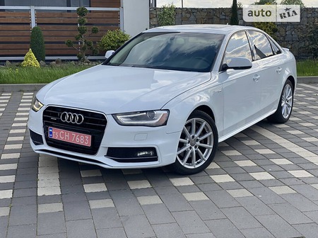 Audi A4 Limousine 2015  випуску Львів з двигуном 2 л бензин седан автомат за 13900 долл. 