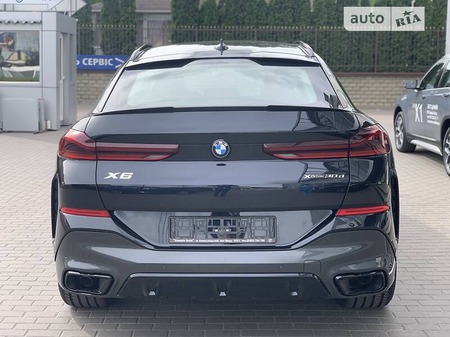 BMW X6 2020  випуску Тернопіль з двигуном 3 л дизель позашляховик автомат за 87700 долл. 