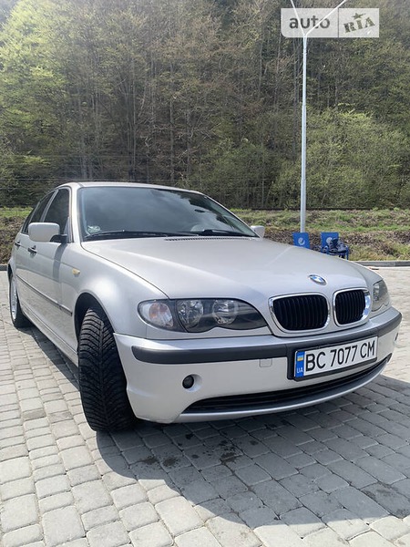 BMW 318 2001  випуску Івано-Франківськ з двигуном 2 л бензин седан автомат за 5555 долл. 