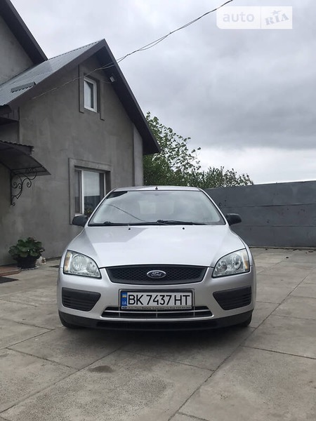 Ford Focus 2006  випуску Луцьк з двигуном 1.6 л дизель універсал механіка за 4050 долл. 