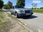 Mercedes-Benz E 200 1989 Черновцы 2 л  седан механика к.п.
