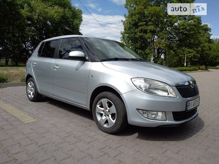 Skoda Fabia 2010  випуску Полтава з двигуном 1.4 л  хэтчбек механіка за 5100 долл. 