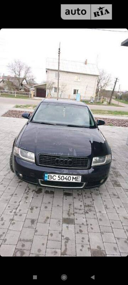 Audi A4 Limousine 2003  випуску Львів з двигуном 1.9 л дизель седан механіка за 4400 долл. 