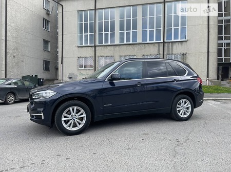 BMW X5 2014  випуску Львів з двигуном 3 л бензин позашляховик автомат за 28700 долл. 