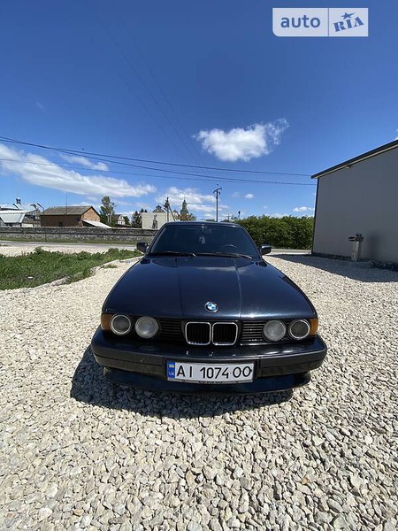 BMW 520 1990  випуску Тернопіль з двигуном 0 л  седан механіка за 3600 долл. 