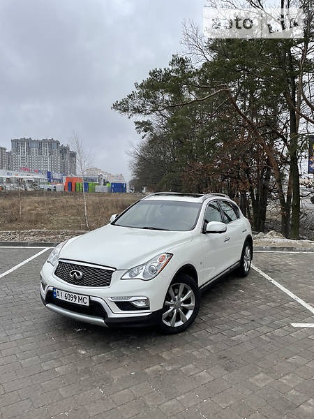 Infiniti QX50 2016  випуску Київ з двигуном 3.7 л бензин позашляховик автомат за 18500 долл. 