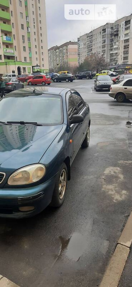 Daewoo Lanos 2007  випуску Київ з двигуном 1.4 л бензин седан механіка за 3000 долл. 