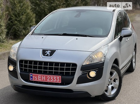 Peugeot 3008 2011  випуску Рівне з двигуном 1.6 л дизель універсал механіка за 7800 долл. 