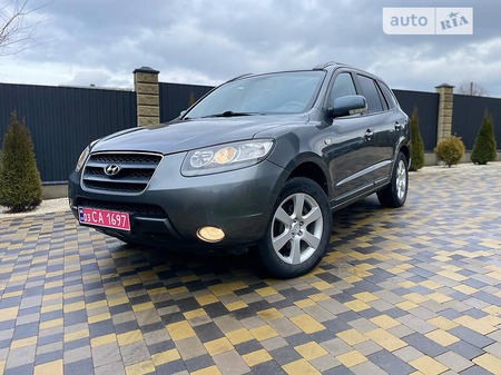 Hyundai Santa Fe 2007  випуску Луцьк з двигуном 2.2 л  позашляховик автомат за 12000 долл. 