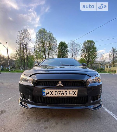 Mitsubishi Lancer 2011  випуску Черкаси з двигуном 0 л  седан механіка за 7000 долл. 