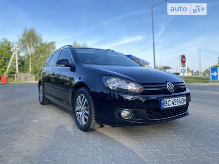 Volkswagen Golf 2011  випуску Львів з двигуном 1.6 л дизель універсал механіка за 7800 долл. 