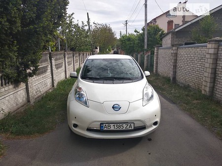 Nissan Leaf 2013  випуску Вінниця з двигуном 0 л електро хэтчбек автомат за 11400 долл. 