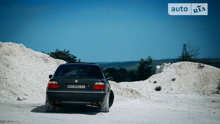 BMW 750 1998  випуску Донецьк з двигуном 5.4 л бензин седан автомат за 7500 долл. 