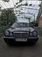 Mercedes-Benz E 200 1996 Днепропетровск 2 л  седан механика к.п.