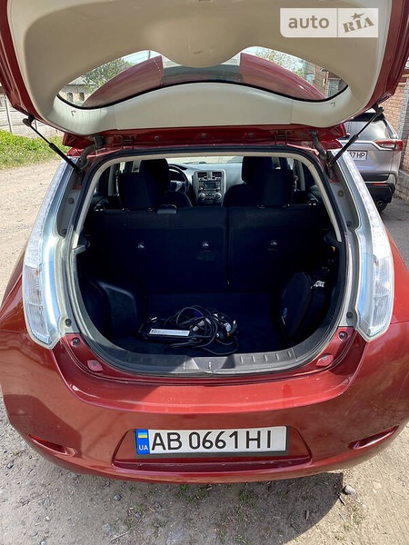 Nissan Leaf 2014  випуску Вінниця з двигуном 0 л електро хэтчбек автомат за 11500 долл. 